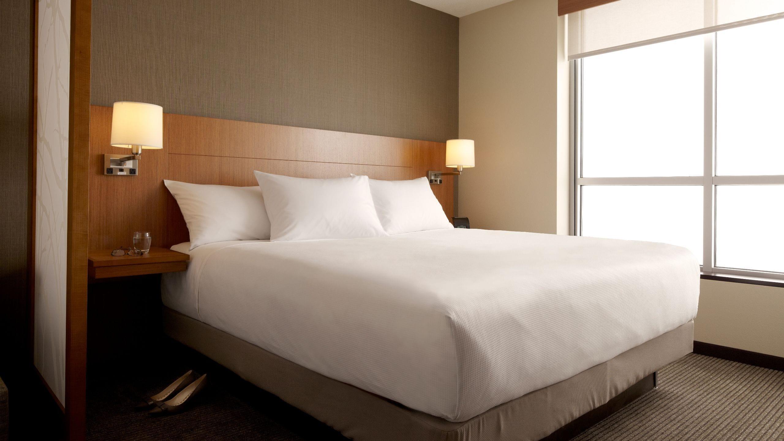 Hyatt Place Greensboro Bagian luar foto